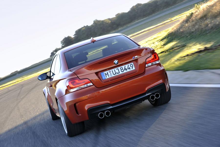  BMW 1-Series M 2011 года  (фото 35 из 79)